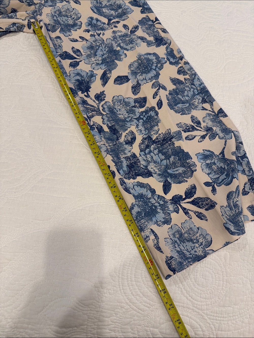 Jules & Leopold Cream Wide-Leg Pants with Blue Floral Print - Picture 6 of 7